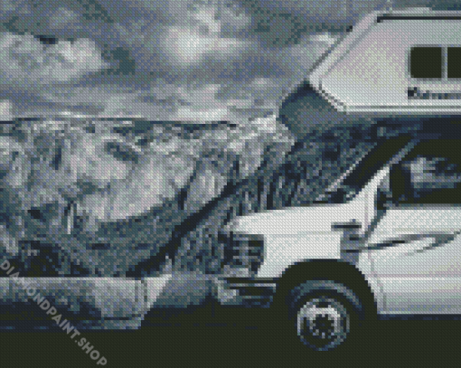 Motorhome And Mountains Diamond Paintings